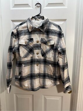 Aeropostale Black and Cream Plaid Button Jacket